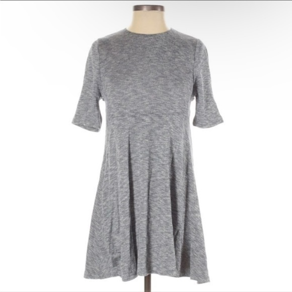 Toni S/P grey scoop neck 1/2 sleeves cut out back mini cotton blend knit dress